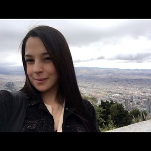 Meet your Posher, Catalina